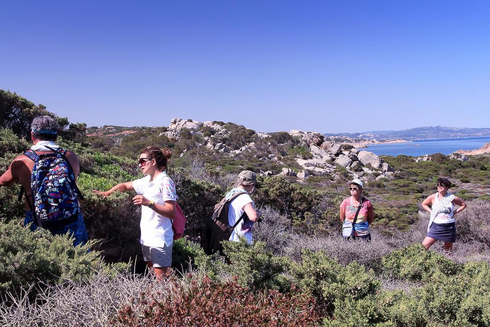 فندق Touring Club Italiano - La Maddalena لا ماداّلينا المظهر الخارجي الصورة