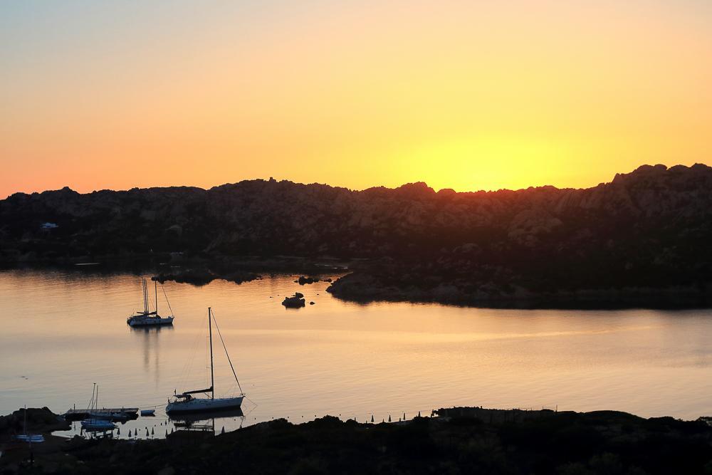 فندق Touring Club Italiano - La Maddalena لا ماداّلينا المظهر الخارجي الصورة